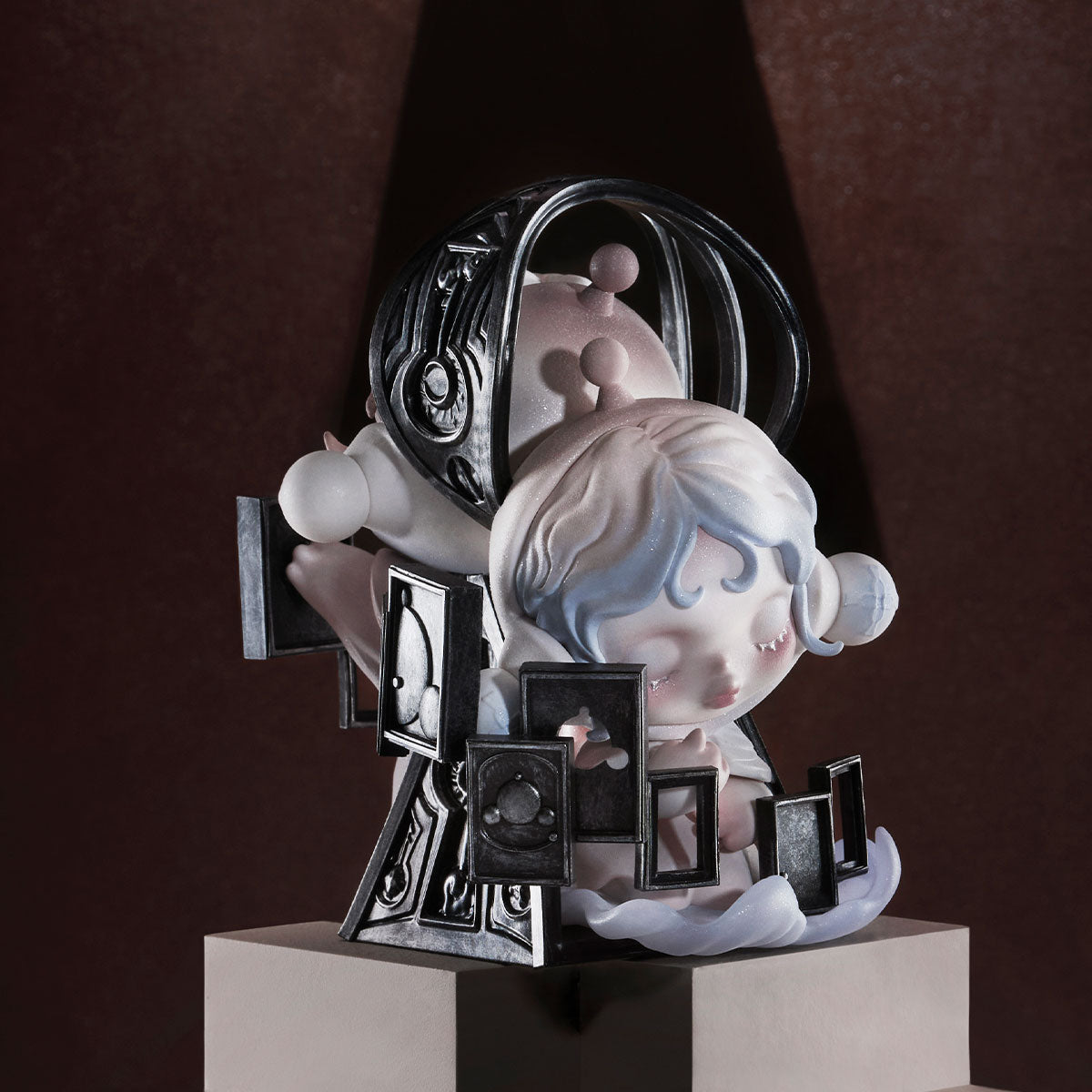SKULLPANDA The Paradox Series Figures