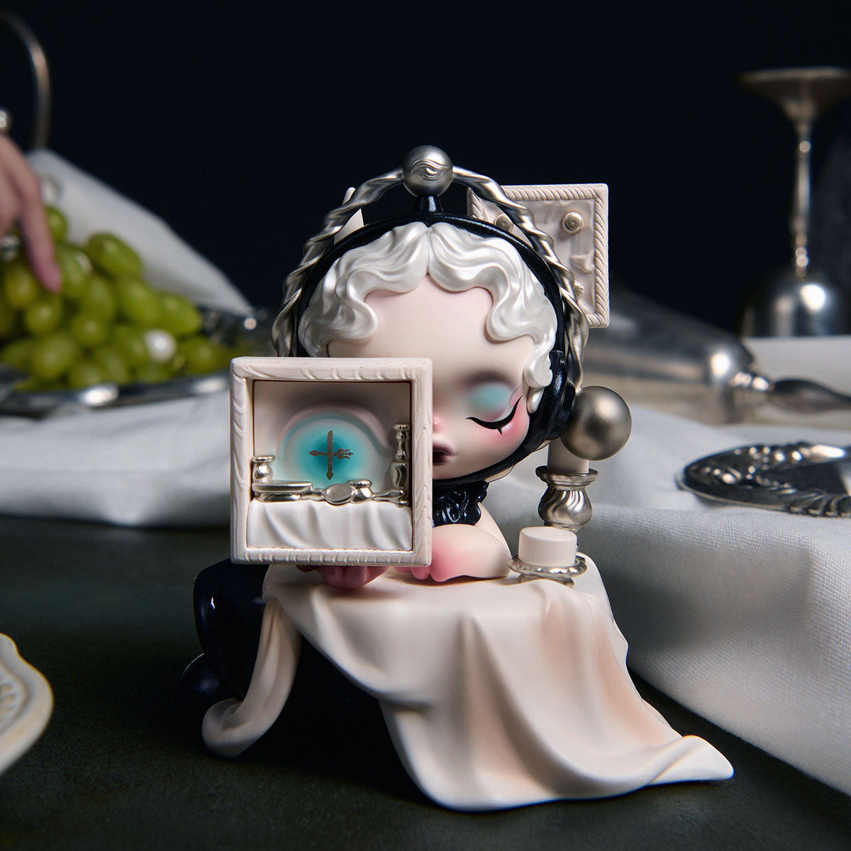 ***Shipping in two weeks*** SKULLPANDA The Feast Begins Series Figures Blind Box