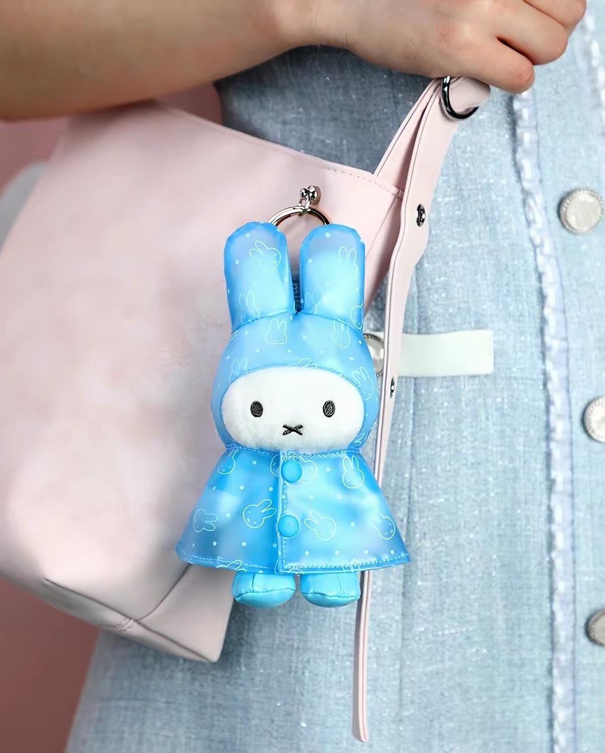 ***Pre-order***Vipo x Miffy Raincoat Series Plush Pendant