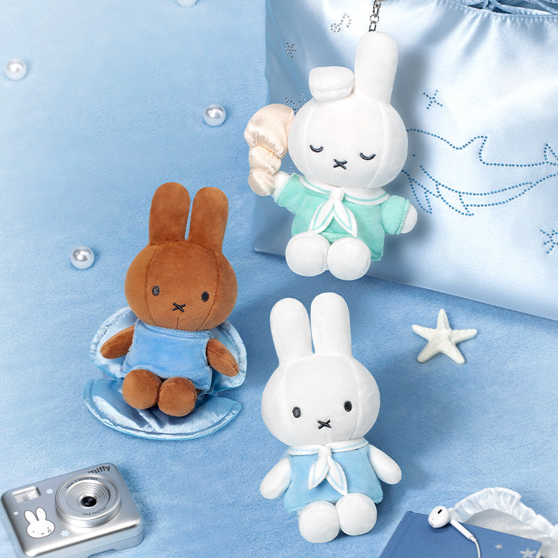 **Pre-order**Miffy Dreamy Island Series Plush Keychain – Seaside Holiday